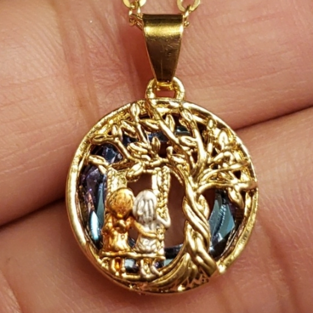 Friends Sisters Tree of Life Pendant Necklace